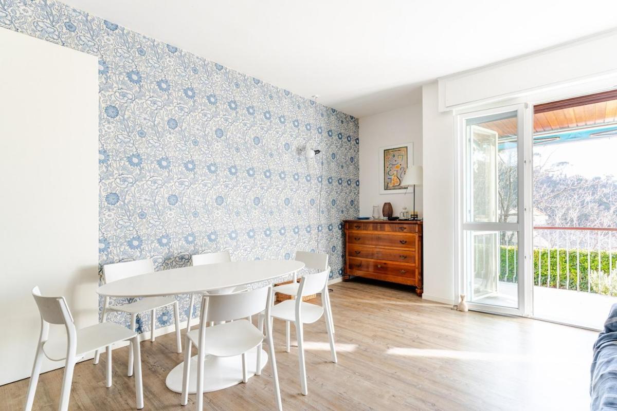 Sea View With Private Garden Apartment
